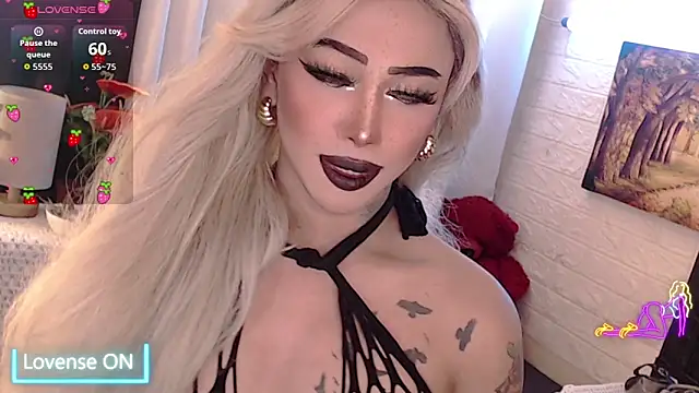 Snapshot of Your_valentina_goddess chatting on October 9, 10:08 pm Your valentina goddess online show from October 9, 10:08 pm