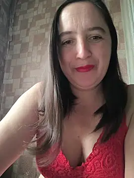 Snapshot of EvelinCutex chatting on November 9, 10:24 am EvelinCutex online show from November 9, 10:24 am