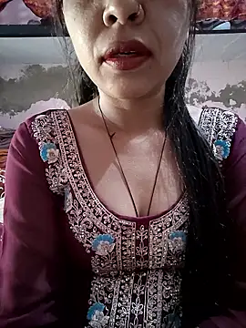 Paakhi-Singh online show from December 20, 6:42 am