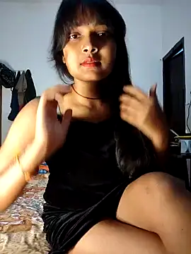 Snapshot of RAYI_Queen_2 chatting on October 19, 6:52 pm RAYI Queen 2 online show from October 19, 6:52 pm