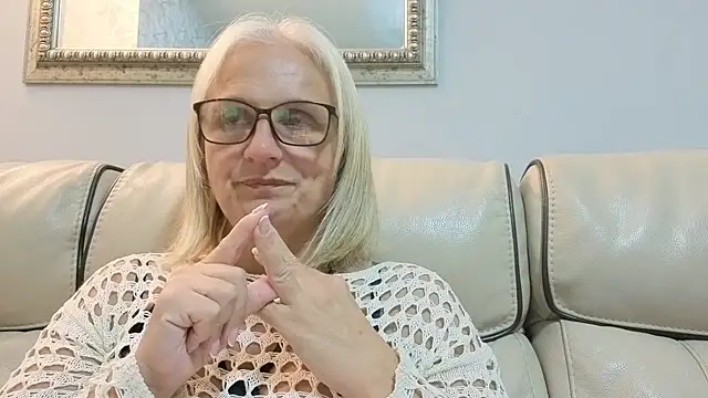 Velvet-Secrets online show from September 20, 9:38 pm