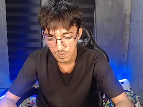 RowyCam online show from January 14, 1:17 pm