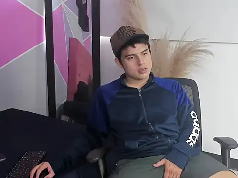 invincible200 online show from September 26, 2:10 pm