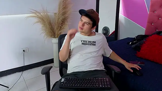 invincible200 online show from September 29, 3:17 pm