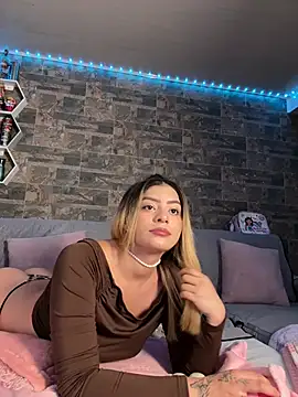 Melissa coll online show from February 17, 4:53 am