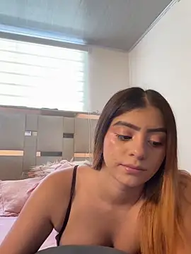 Snapshot of Melissa_coll chatting on June 22, 7:11 pm Melissa coll online show from June 22, 7:11 pm