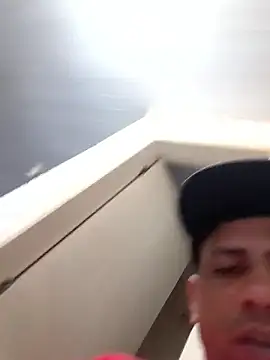 paulinhogostosinho online show from January 18, 4:16 am