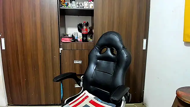 miss bigcockts online show from December 21, 10:00 am