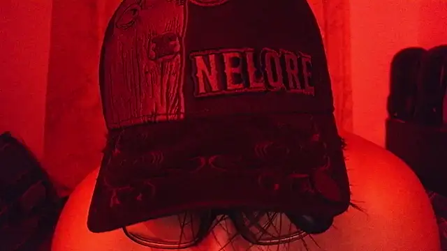 Snapshot of Jhoan_Andrea chatting on November 12, 6:25 am Jhoan Andrea online show from November 12, 6:25 am