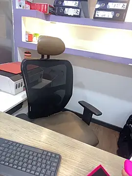 isabella horney  online show from February 27, 2:50 pm