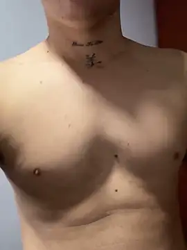 Snapshot of Kurtxxx22 chatting on November 3, 8:21 pm Kurtxxx22 online show from November 3, 8:21 pm