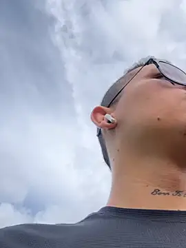 Kurtxxx22 online show from April 9, 9:31 pm