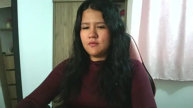 Oliviawatson1 online show from November 10, 12:59 pm