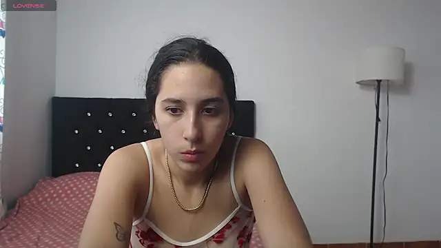 lilacream online show from September 14, 5:45 pm