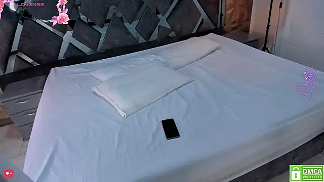 Selene  Lopez  online show from March 31, 7:47 pm