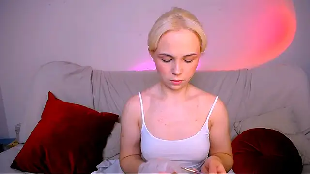 Charlotte Colinss online show from February 16, 3:57 am