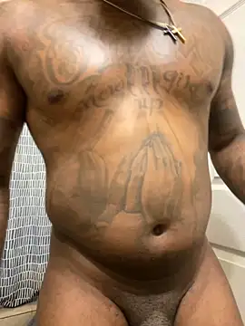 Snapshot of StandOnthatboy chatting on September 26, 12:36 am StandOnthatboy online show from September 26, 12:36 am