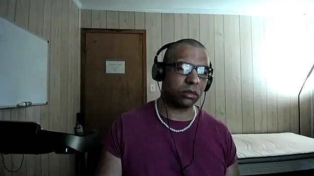 NaturalBeautyQueen online show from October 3, 12:24 pm