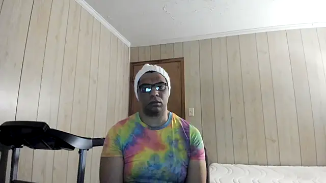 NaturalBeautyQueen online show from June 17, 4:08 pm