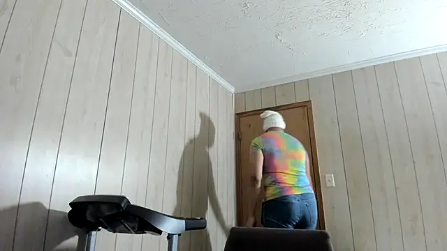 NaturalBeautyQueen online show from July 13, 3:15 pm