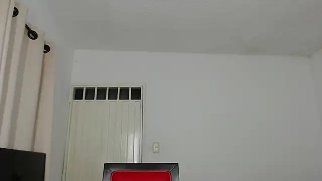 Snapshot of Alex_mojica chatting on October 8, 5:27 am Alex mojica online show from October 8, 5:27 am