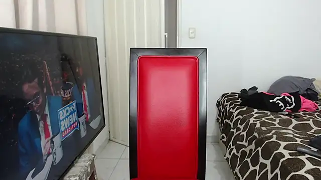 Snapshot of Alex_mojica chatting on October 12, 5:06 am Alex mojica online show from October 12, 5:06 am