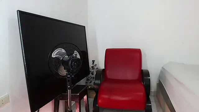 Snapshot of Alex_mojica chatting on December 3, 6:10 am Alex mojica online show from December 3, 6:10 am