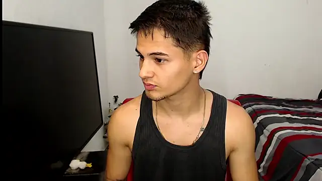 Alex mojica online show from February 19, 6:09 am