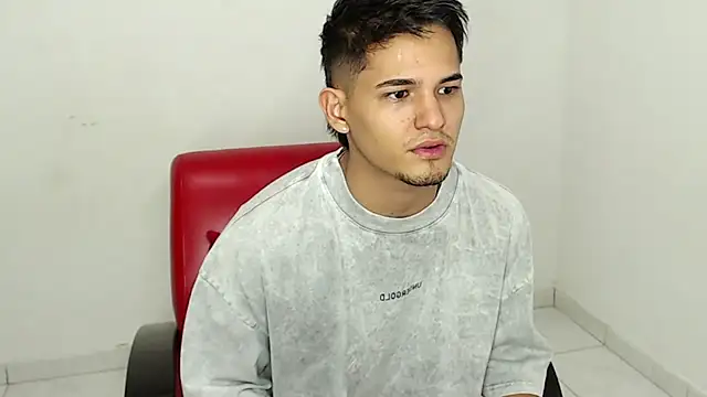 Alex mojica online show from March 8, 6:06 am