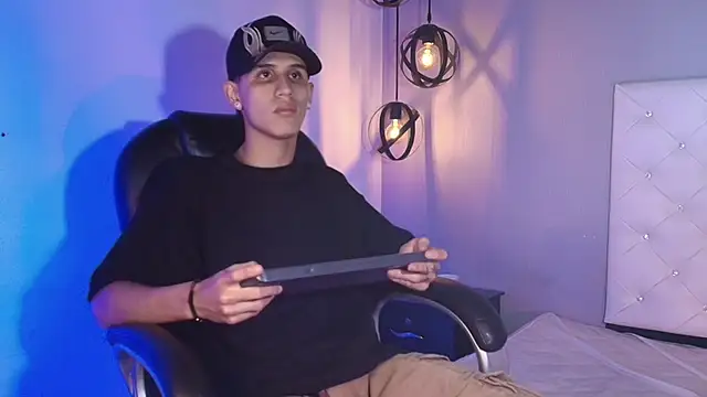  realwav online show from December 14, 5:46 am