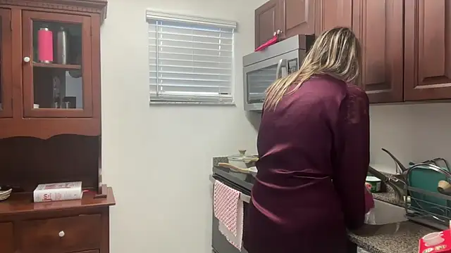 prettyykitty22 online show from February 8, 3:59 pm