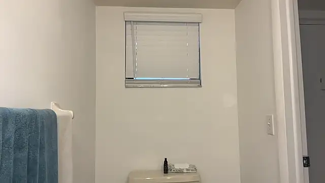 prettyykitty22 online show from February 15, 11:12 pm