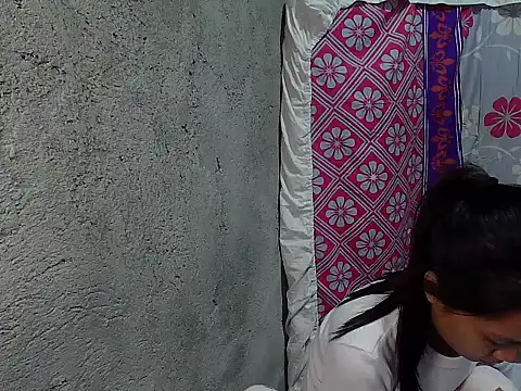 Snapshot of janelovely18 chatting on September 12, 10:15 am janelovely18 online show from September 12, 10:15 am