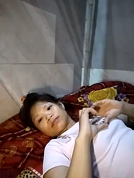 Snapshot of LinhNa999 chatting on September 13, 2:06 pm LinhNa999 online show from September 13, 2:06 pm