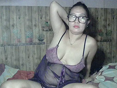 Snapshot of Pinay_BigTits69 chatting on October 19, 10:21 pm Pinay BigTits69 online show from October 19, 10:21 pm