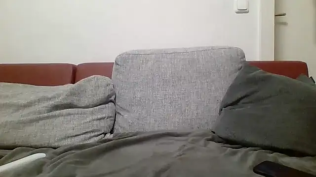 flo0083 online show from November 14, 2:38 pm