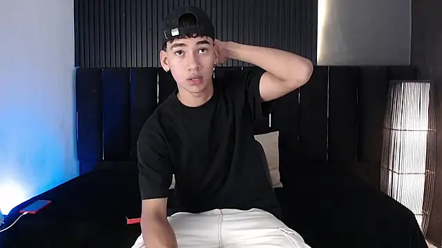 Dominic ghost online show from March 4, 12:05 am