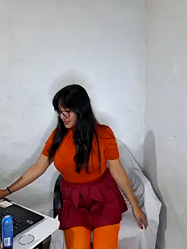 Snapshot of astridcollinsvip chatting on November 1, 4:14 am astridcollinsvip online show from November 1, 4:14 am