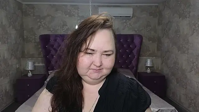 Snapshot of Eloisa_Eliot chatting on December 1, 4:34 pm Eloisa Eliot online show from December 1, 4:34 pm