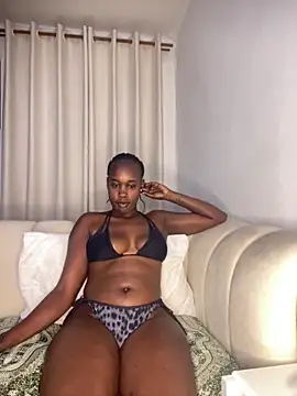 Snapshot of TinaFavourite chatting on December 1, 6:57 pm TinaFavourite online show from December 1, 6:57 pm