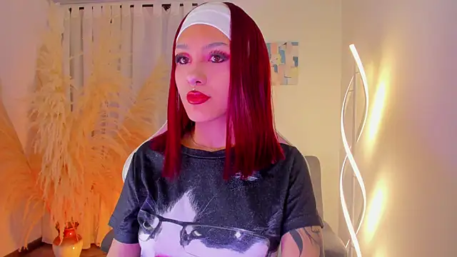 cuteezoe online show from November 12, 4:35 am