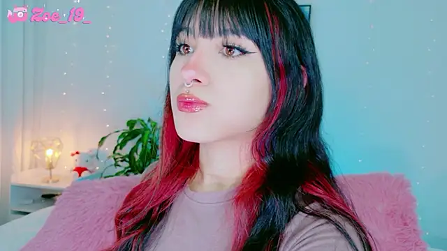 cuteezoe online show from March 2, 1:52 am