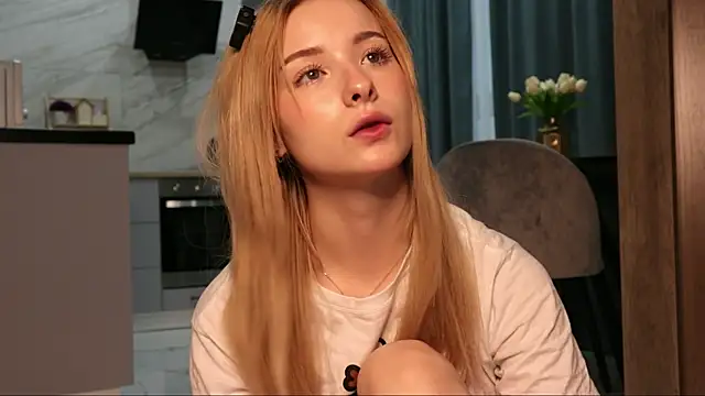 Snapshot of Nana_Wilson chatting on November 14, 4:44 am Nana Wilson online show from November 14, 4:44 am