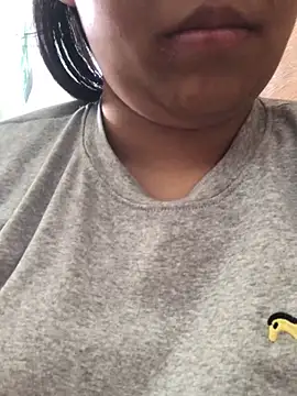 Snapshot of Dolly282 chatting on February 6, 2:49 am Dolly282 online show from February 6, 2:49 am