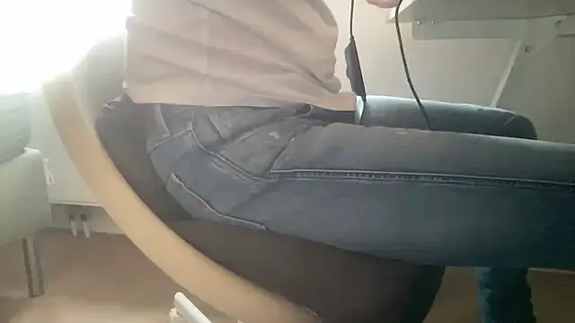 Snapshot of peterpapiNL chatting on November 5, 2:28 pm peterpapiNL online show from November 5, 2:28 pm