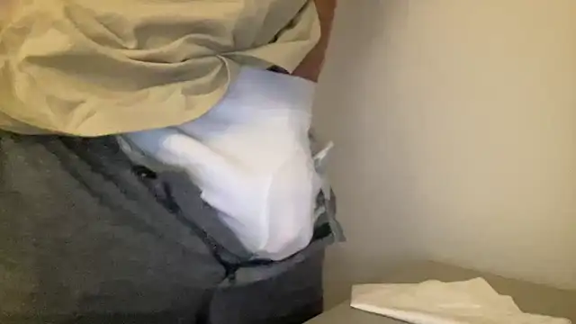 Snapshot of peterpapiNL chatting on November 19, 6:30 pm peterpapiNL online show from November 19, 6:30 pm