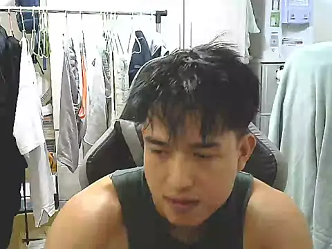 Snapshot of hunterXhan chatting on September 19, 8:49 am hunterXhan online show from September 19, 8:49 am