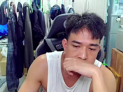 hunterXhan online show from March 24, 3:50 pm