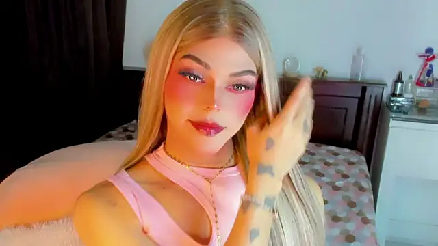 Flora Minx online show from March 7, 6:32 am