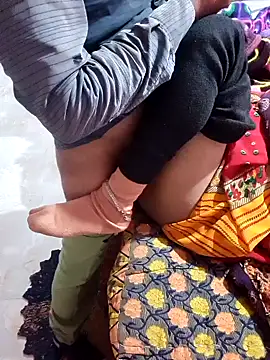 Snapshot of Sonabhabhi96 chatting on January 5, 5:27 pm Sonabhabhi96 online show from January 5, 5:27 pm